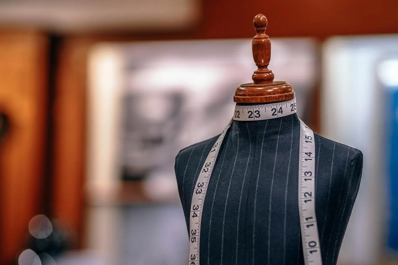 راهنمای انتخاب سایز مناسب در خرید لباس 4 article guide to choosing the clothes right size measuring female clothes