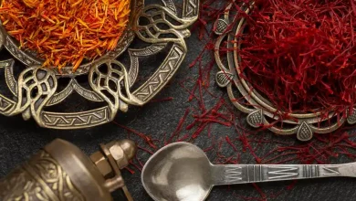 مقایسه کامل زعفران افغانستان و ایران؛ کدام بهتر است؟ 30 ظرفهای نقره حاوی زعفران