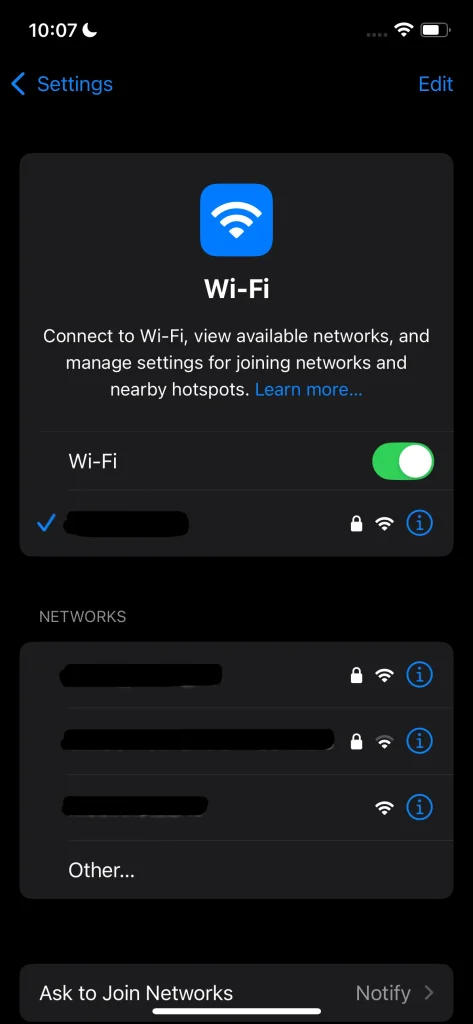 اتصال انترنت لپتاپ به موبایل از طریق وای فای؛ آموزش گامبهگام 15 اسکرین شات از صفحه گوشی آی او اس؛ بخش وای فای