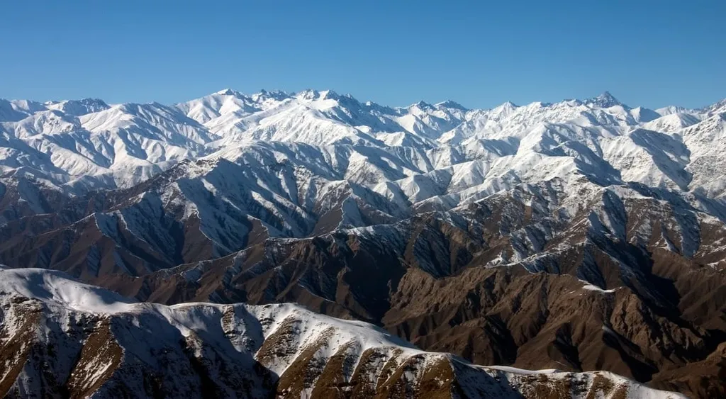 کوه های افغانستان، نگهبانان سربلند وطن! 4 رشته کوه های افغانستان