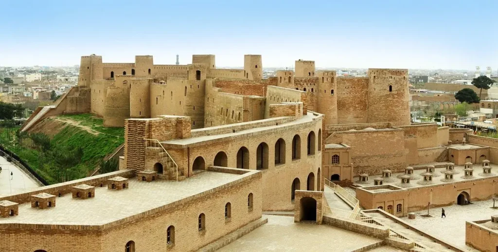 ۱۰ مکان تاریخی افغانستان از دوران باستان تا معاصر 4 ارگ هرات در افغانستان