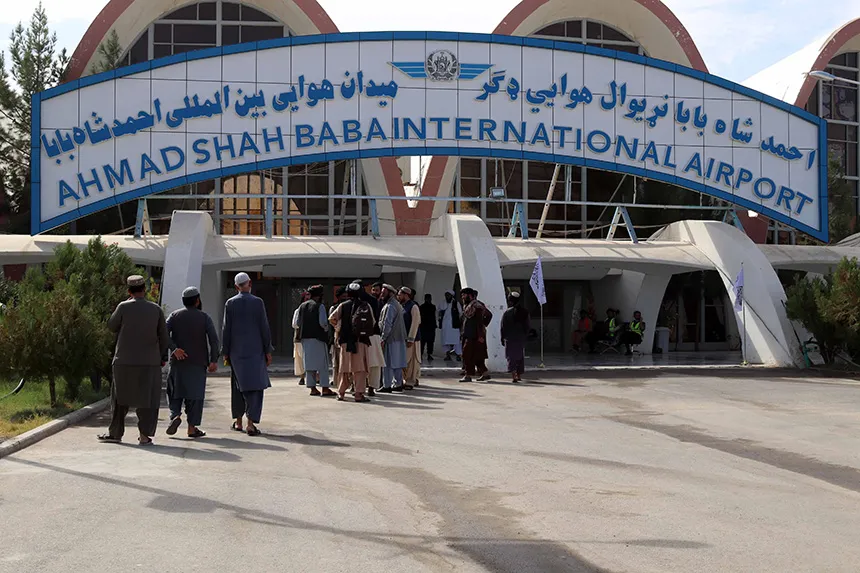 با فرودگاه احمدشاه بابا قندهار بیشتر آشنا شوید! 4 ورودی فرودگاه احمد شاه بابا در قندهار