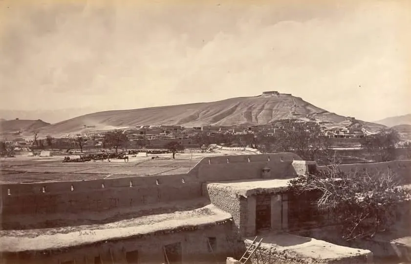 پارک وزیر محمد اکبرخان؛ تفرجگاهی بر فراز یک تپه تاریخی 3 تپه بی بی مهرو کابل در زمان گذشته