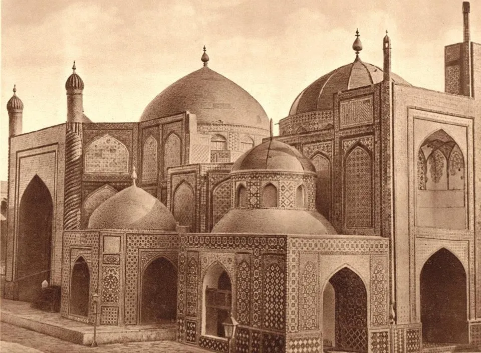 مسجد کبود مزار شریف؛ عبادتگاه آسمانی شهر 2 تصویری قدیمی از مسجد کبود مزار شریف